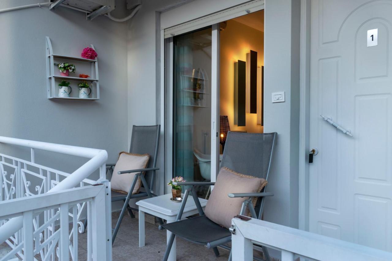 Family Inn Apartments&Suites Neos Marmaras Exterior foto