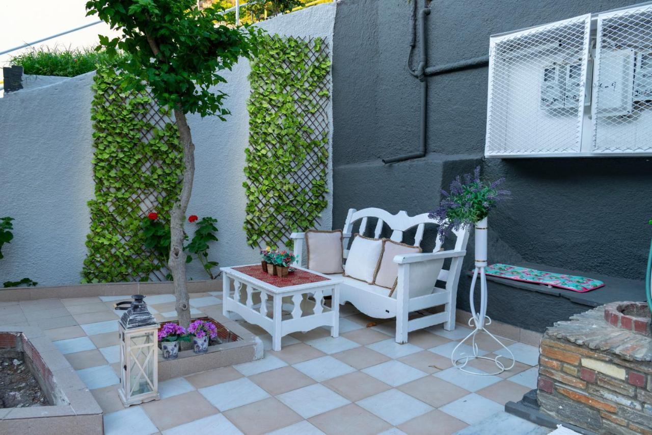 Family Inn Apartments&Suites Neos Marmaras Exterior foto